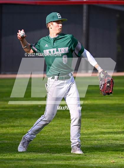 Thumbnail 1 in Skyline vs Issaquah (District 1/2 4A Playoffs) photogallery.