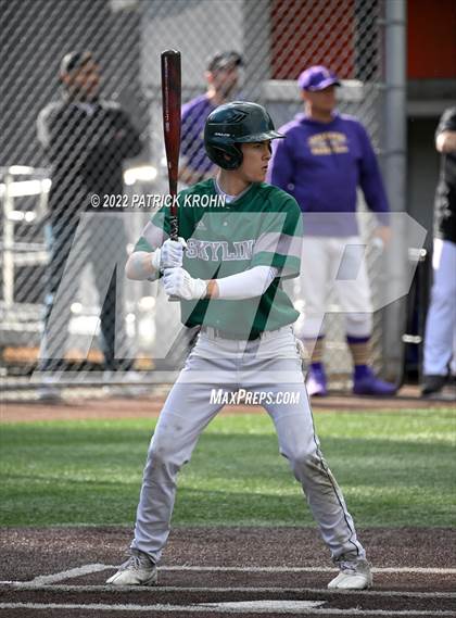Thumbnail 3 in Skyline vs Issaquah (District 1/2 4A Playoffs) photogallery.