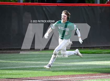 Thumbnail 1 in Skyline vs Issaquah (District 1/2 4A Playoffs) photogallery.