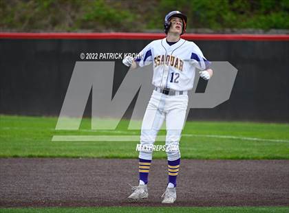 Thumbnail 3 in Skyline vs Issaquah (District 1/2 4A Playoffs) photogallery.