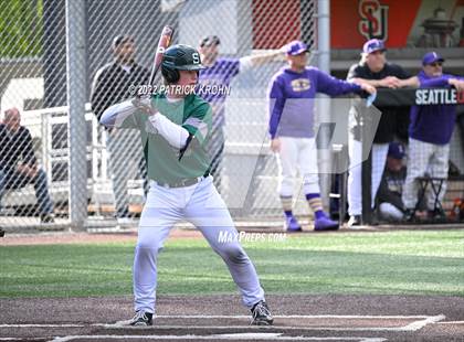 Thumbnail 2 in Skyline vs Issaquah (District 1/2 4A Playoffs) photogallery.