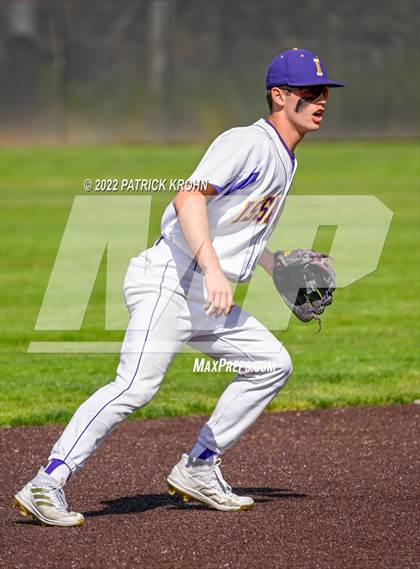 Thumbnail 1 in Skyline vs Issaquah (District 1/2 4A Playoffs) photogallery.