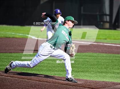 Thumbnail 2 in Skyline vs Issaquah (District 1/2 4A Playoffs) photogallery.