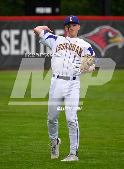 Thumbnail 3 in Skyline vs Issaquah (District 1/2 4A Playoffs) photogallery.