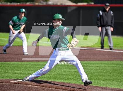 Thumbnail 1 in Skyline vs Issaquah (District 1/2 4A Playoffs) photogallery.