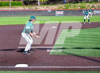 Thumbnail 3 in Skyline vs Issaquah (District 1/2 4A Playoffs) photogallery.