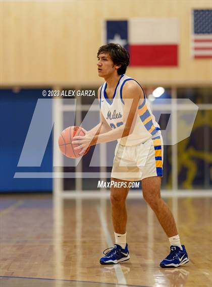 Thumbnail 2 in MacArthur @ Alamo Heights photogallery.