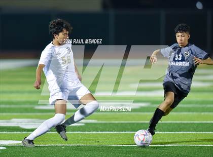 Thumbnail 2 in St. John Bosco vs Warren photogallery.