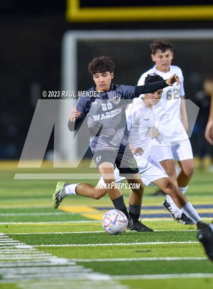 Thumbnail 3 in St. John Bosco vs Warren photogallery.