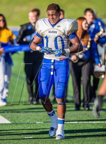Thumbnail 3 in Katy vs. Fort Bend Elkins (UIL 5A D2  III Regional Playoff) photogallery.