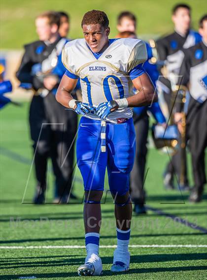 Thumbnail 2 in Katy vs. Fort Bend Elkins (UIL 5A D2  III Regional Playoff) photogallery.
