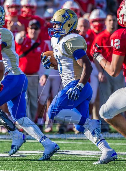 Thumbnail 1 in Katy vs. Fort Bend Elkins (UIL 5A D2  III Regional Playoff) photogallery.