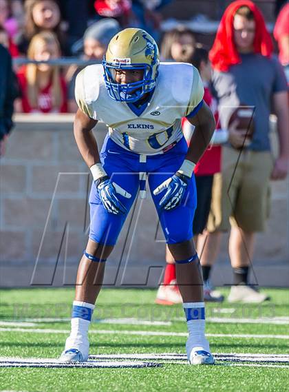 Thumbnail 1 in Katy vs. Fort Bend Elkins (UIL 5A D2  III Regional Playoff) photogallery.