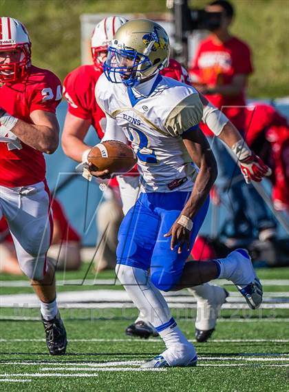 Thumbnail 3 in Katy vs. Fort Bend Elkins (UIL 5A D2  III Regional Playoff) photogallery.