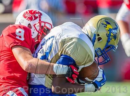 Thumbnail 3 in Katy vs. Fort Bend Elkins (UIL 5A D2  III Regional Playoff) photogallery.