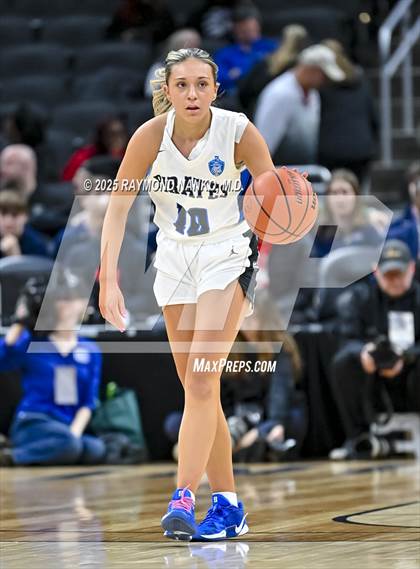 Thumbnail 3 in Greensburg vs. Norwell photogallery.