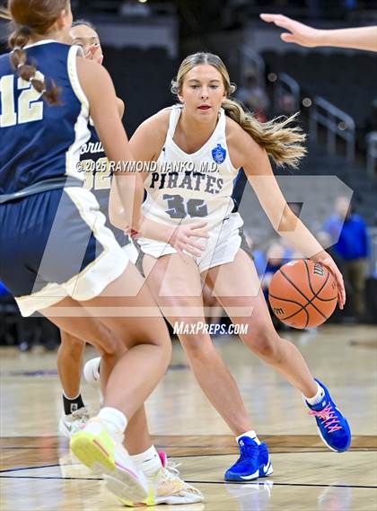 Thumbnail 3 in Greensburg vs. Norwell photogallery.