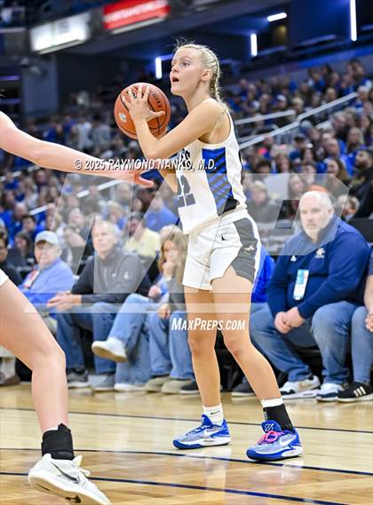 Thumbnail 1 in Greensburg vs. Norwell photogallery.