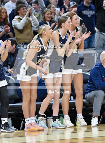 Thumbnail 1 in Greensburg vs. Norwell photogallery.