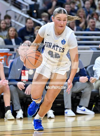 Thumbnail 2 in Greensburg vs. Norwell photogallery.