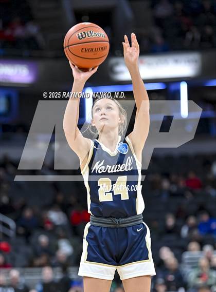 Thumbnail 2 in Greensburg vs. Norwell photogallery.