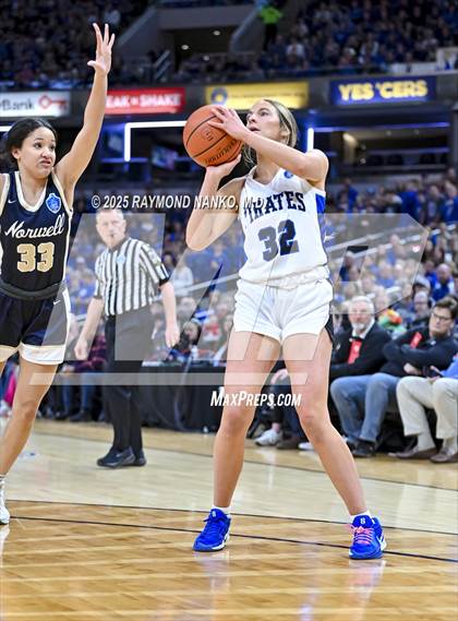 Thumbnail 3 in Greensburg vs. Norwell photogallery.