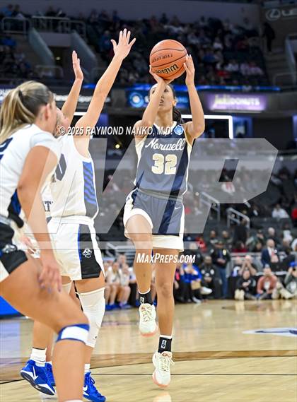 Thumbnail 3 in Greensburg vs. Norwell photogallery.