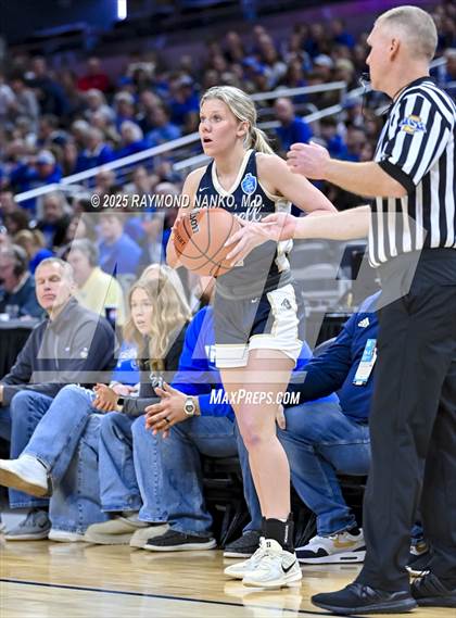 Thumbnail 1 in Greensburg vs. Norwell photogallery.