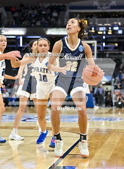 Thumbnail 3 in Greensburg vs. Norwell photogallery.