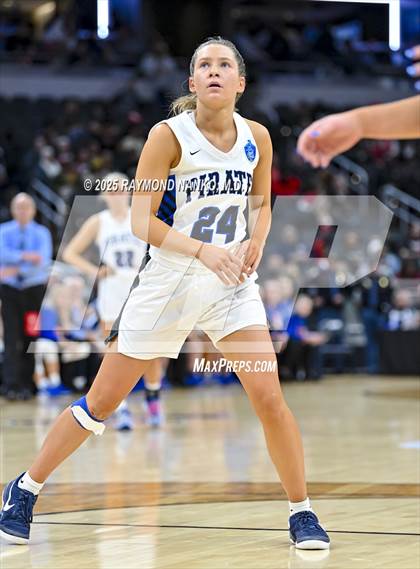 Thumbnail 2 in Greensburg vs. Norwell photogallery.