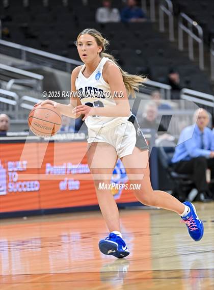 Thumbnail 3 in Greensburg vs. Norwell photogallery.