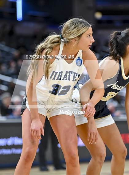 Thumbnail 2 in Greensburg vs. Norwell photogallery.