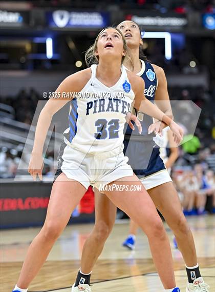 Thumbnail 3 in Greensburg vs. Norwell photogallery.