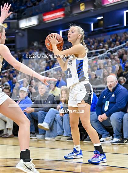 Thumbnail 2 in Greensburg vs. Norwell photogallery.