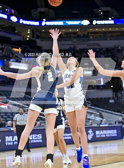 Thumbnail 3 in Greensburg vs. Norwell photogallery.