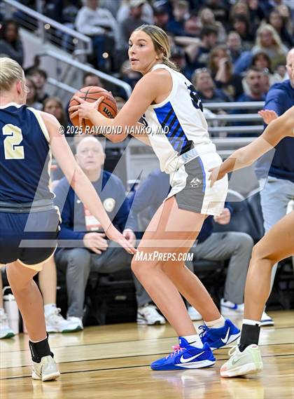 Thumbnail 3 in Greensburg vs. Norwell photogallery.