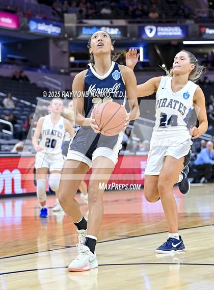 Thumbnail 2 in Greensburg vs. Norwell photogallery.