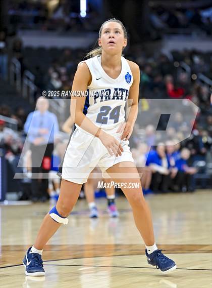 Thumbnail 1 in Greensburg vs. Norwell photogallery.
