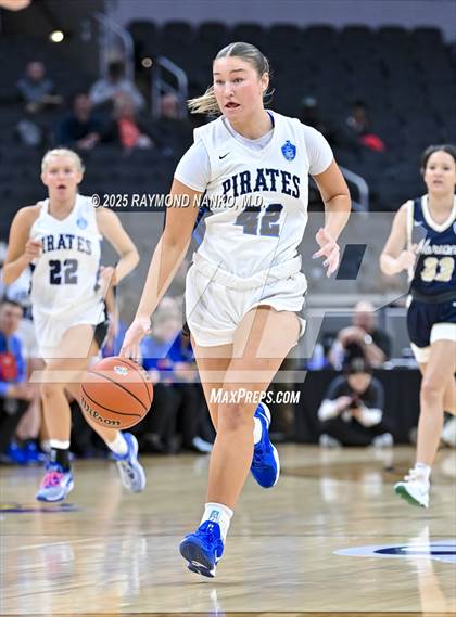 Thumbnail 3 in Greensburg vs. Norwell photogallery.