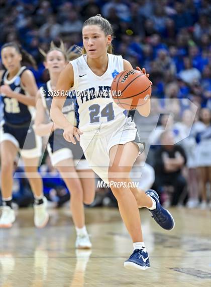 Thumbnail 3 in Greensburg vs. Norwell photogallery.