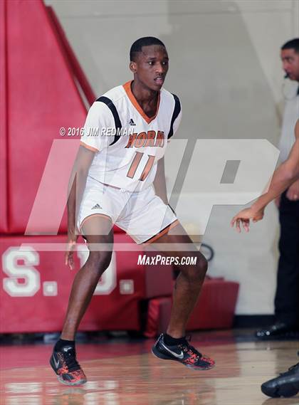 Thumbnail 3 in Dobie vs. Humble (McDonald's Texas Invitational) photogallery.