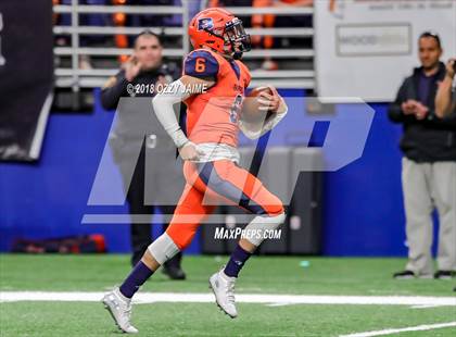 Thumbnail 3 in Hanna vs. Brandeis (UIL 6A Regional Playoff) photogallery.