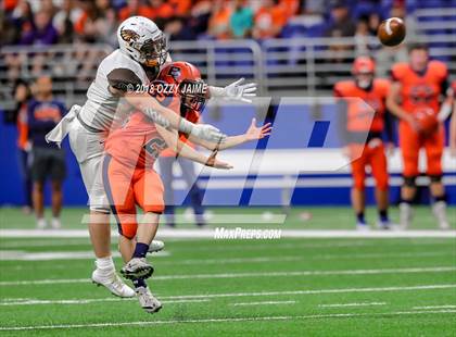 Thumbnail 2 in Hanna vs. Brandeis (UIL 6A Regional Playoff) photogallery.
