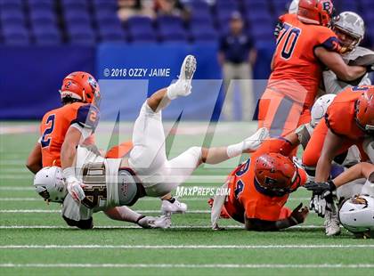 Thumbnail 3 in Hanna vs. Brandeis (UIL 6A Regional Playoff) photogallery.