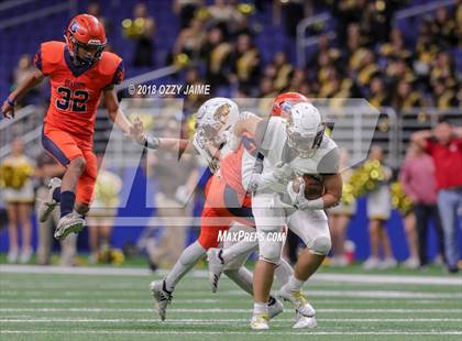 Thumbnail 3 in Hanna vs. Brandeis (UIL 6A Regional Playoff) photogallery.