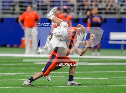 Thumbnail 1 in Hanna vs. Brandeis (UIL 6A Regional Playoff) photogallery.