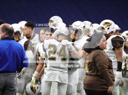Thumbnail 3 in Hanna vs. Brandeis (UIL 6A Regional Playoff) photogallery.