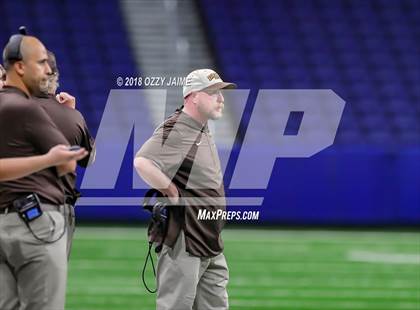 Thumbnail 3 in Hanna vs. Brandeis (UIL 6A Regional Playoff) photogallery.