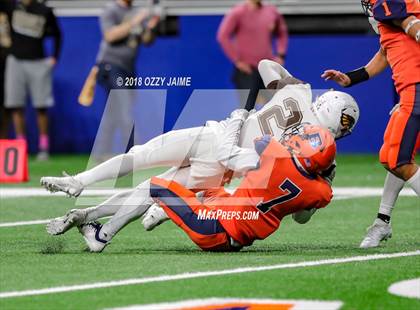 Thumbnail 3 in Hanna vs. Brandeis (UIL 6A Regional Playoff) photogallery.