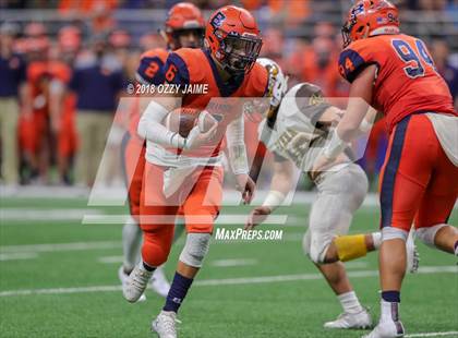 Thumbnail 1 in Hanna vs. Brandeis (UIL 6A Regional Playoff) photogallery.